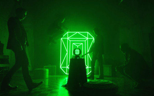 Overtones-USE_Ian-Holliday-640x401